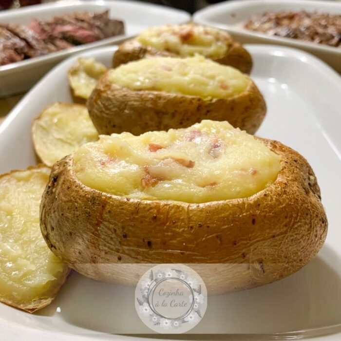 Batatas Recheadas com Queijo e Presunto