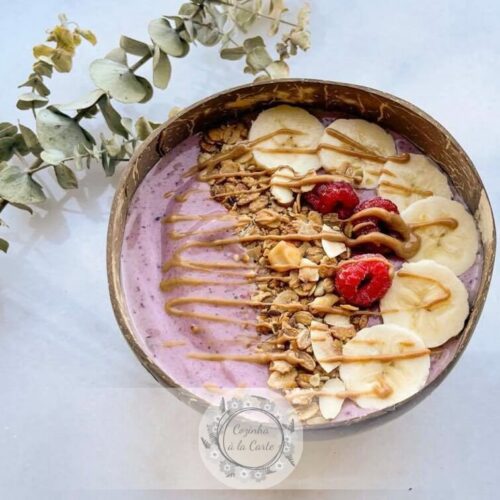 Smoothie Bowl Frutos Vermelhos e Espinafres