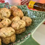 Bolinhas Azeitona e Queijo